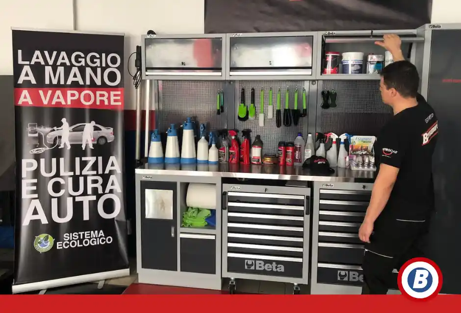 Lavorazione parabrezza 3